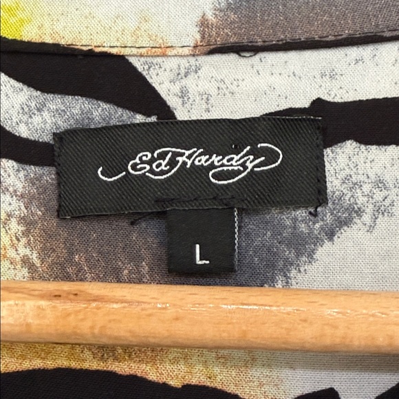 Ed Hardy Crop Top Women’s Large Animal Print Art to Wear NEW - Picture 8 of 10